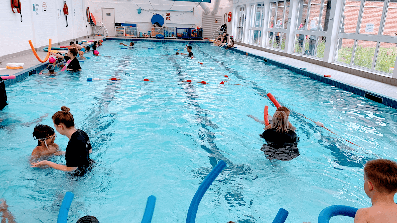 Swim plus - Swimming Lessons - Swimming school in Enfield