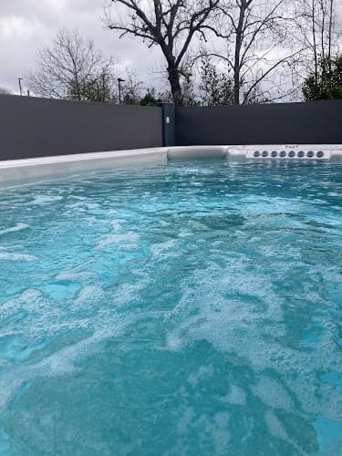 Alison's Swim School swimming school facility in London, Unknown - Professional swimming lessons and training