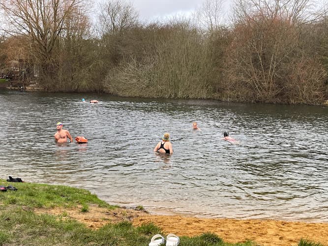 Redricks Open Water Swimming Lake swimming school facility in Sawbridgeworth, Unknown - Professional swimming lessons and training