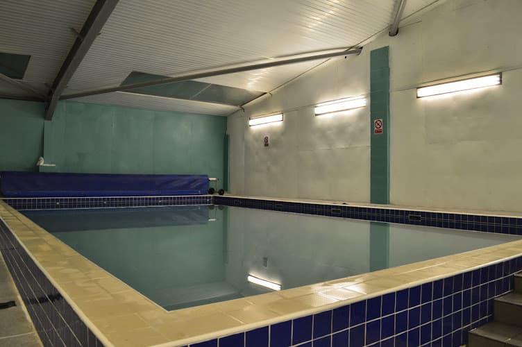 Making Waves Swimming Pool, Bromsgrove swimming school facility in Bromsgrove, Unknown - Professional swimming lessons and training