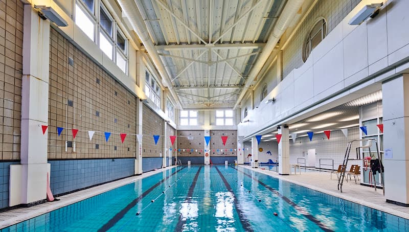 Quarry House Leisure Centre swimming school facility in Leeds, Unknown - Professional swimming lessons and training