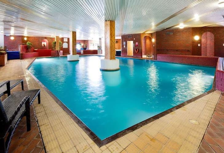 SwimExpert - Maidstone swimming school facility in Maidstone, Unknown - Professional swimming lessons and training