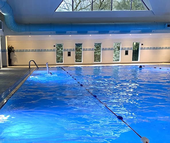 Turner Swim - One to one adult swimming lessons Manchester - Swimming school in Manchester