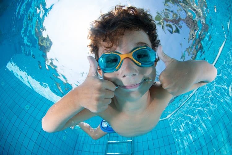 Swim Today swimming school facility in Surrey, Unknown - Professional swimming lessons and training