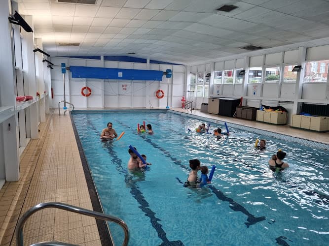 CWAC CWAC'S - Swimming school in Caerphilly