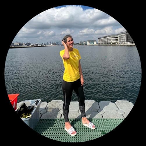 Susan Cheshire Swimming Coach - Swimming school in London