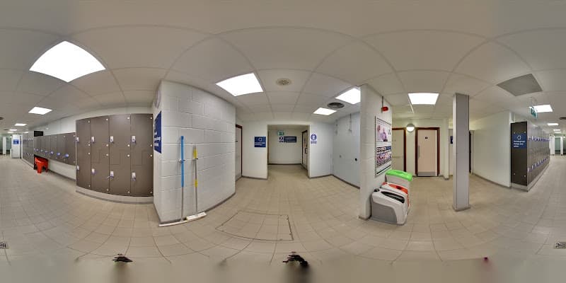 Lymington Health & Leisure swimming school facility in Lymington, Unknown - Professional swimming lessons and training