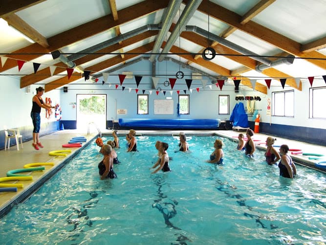 SW Swimming - Southminster Swimming Pool swimming school facility in Southminster, Unknown - Professional swimming lessons and training