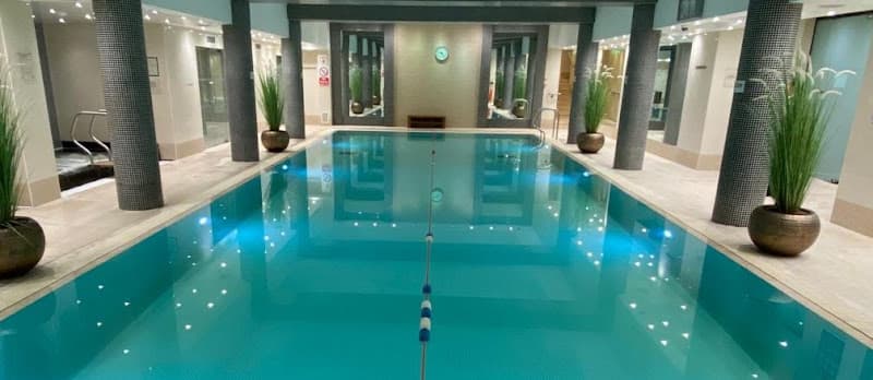 Turner Swim - One to One Adult Swimming Lessons London St Paul's swimming school facility in London, Unknown - Professional swimming lessons and training