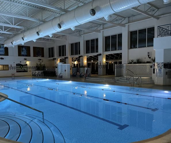 Village Gym Manchester Bury - Swimming school in Bury