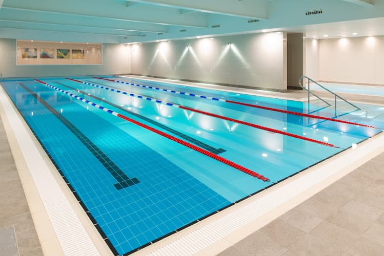 David Lloyd Newbury swimming school facility in Newbury, Unknown - Professional swimming lessons and training