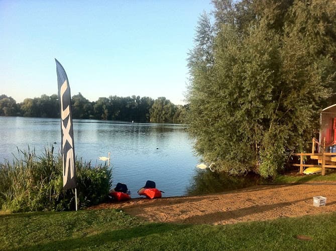 Shepperton Open Water Swim swimming school facility in Shepperton, Unknown - Professional swimming lessons and training