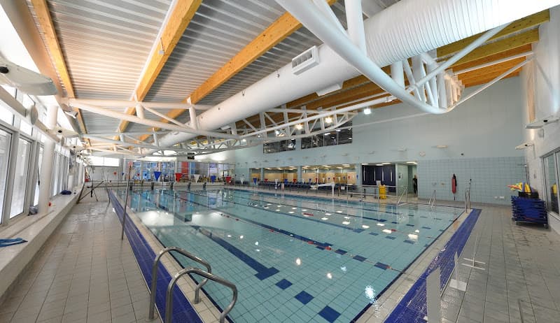 Evesham Leisure Centre - Swimming school in Evesham