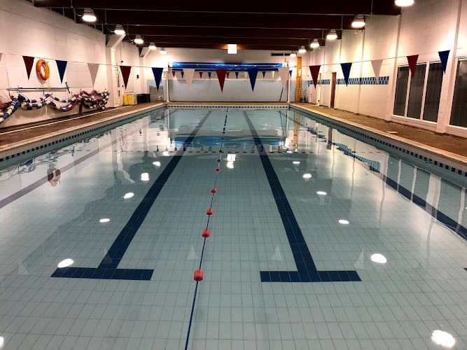 Aqua Heroes Swim School (Hornchurch | Brentwood | Ilford | Romford )) - Swimming school in Hornchurch