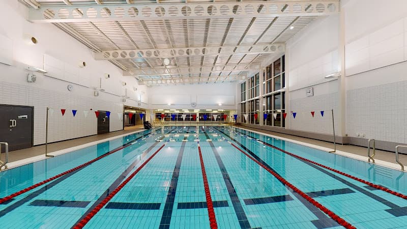 Graves Health and Sports Centre - Swimming school in Sheffield