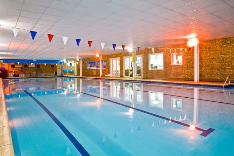 Shirley Swimming Pool swimming school facility in Southampton, Unknown - Professional swimming lessons and training